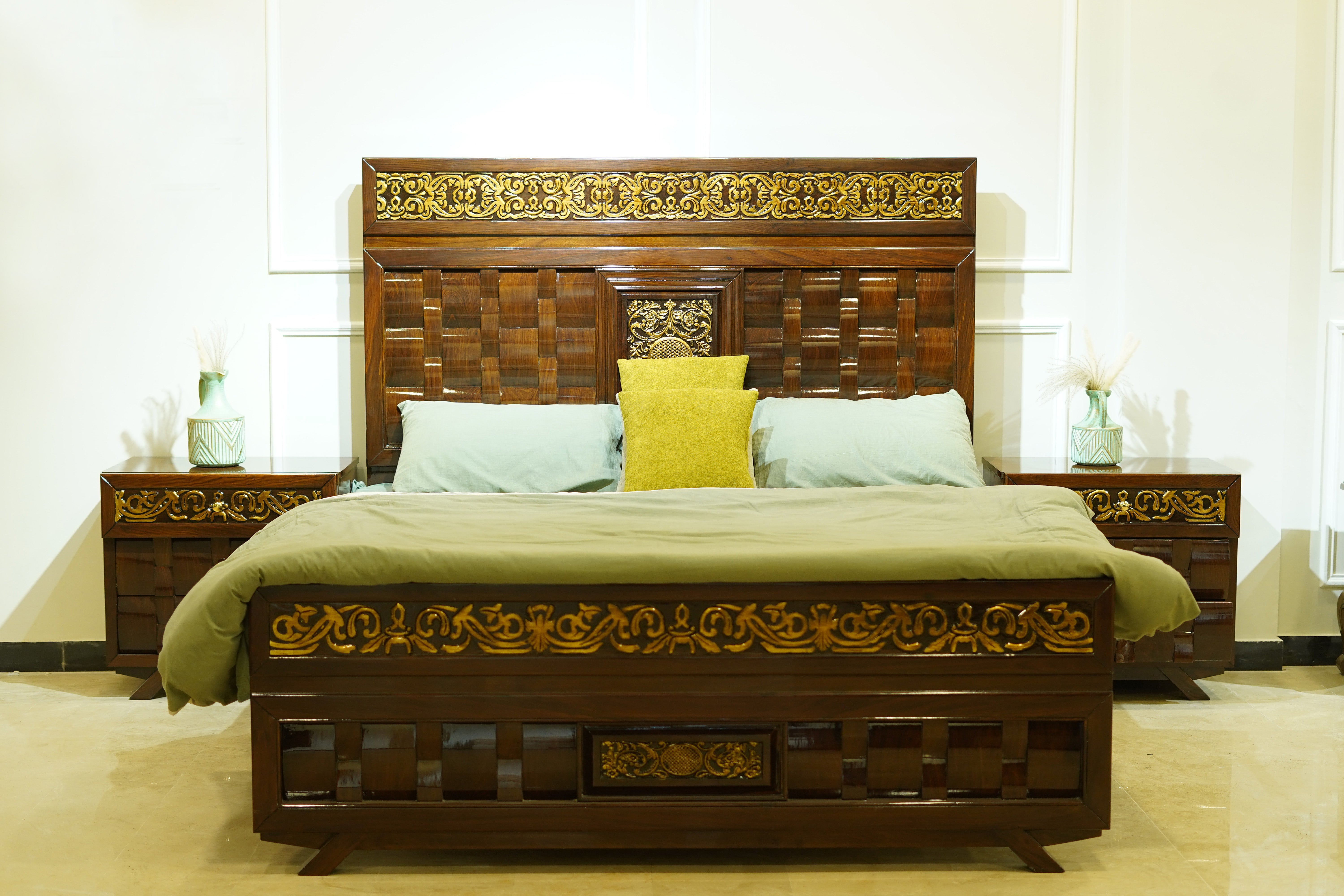 The Imperial Chocolate Fusion Bedroom Set